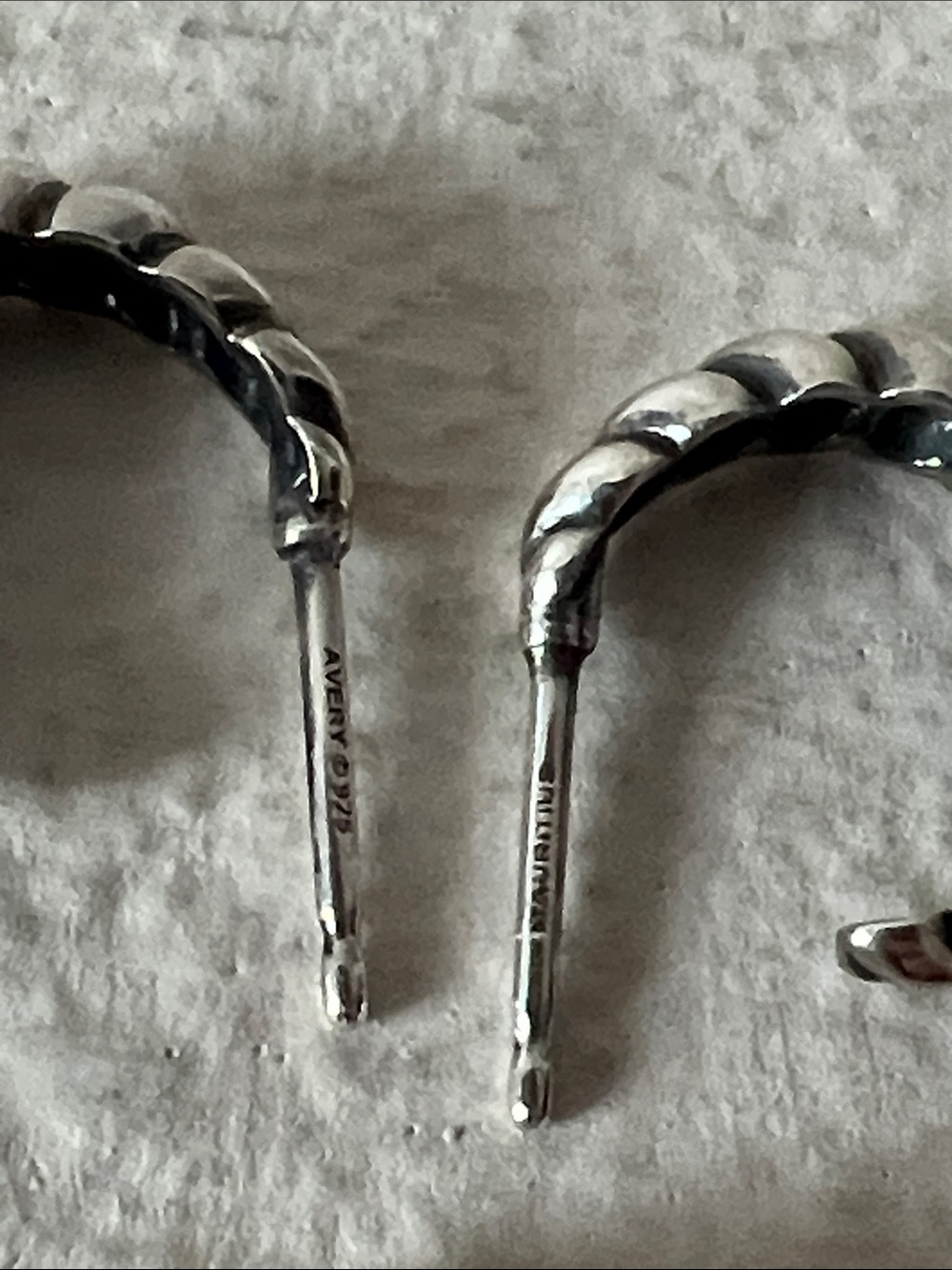 James Avery half twist hoop earrings - Picture 4 of 5